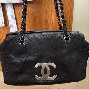 CHANEL Black Quilted Diamond Stitch Bag
